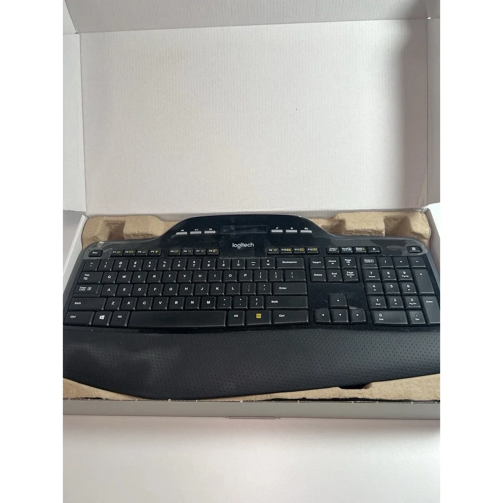 Logitech MK710 Wireless Keyboard and Mouse Combo A3 No Dongle With Box